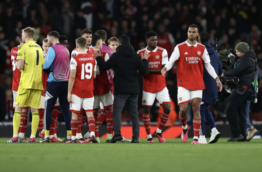 LONDON, ENGLAND - MARCH 16: Mikel Arteta the manager / head coach of Arsenal with his players after losing to Sporting CP 5-4 on penalties in the UEFA Europa League round of 16 leg two match between Arsenal FC and Sporting CP at Emirates Stadium on March 16, 2023 in London, United Kingdom. (Photo by James Williamson - AMA/Getty Images)