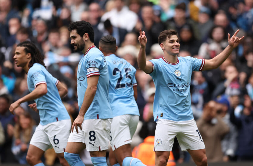 MANCHESTER, ENGLAND - APRIL 01: Julian Alvarez of Manchester City celebrates after scoring their teams first goal during the Premier League match between Manchester City and Liverpool FC at Etihad Stadium on April 01, 2023 in Manchester, England. (Photo by Clive Brunskill/Getty Images)