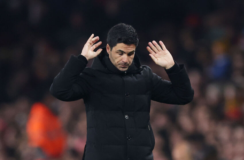 LONDON, ENGLAND - APRIL 21: Mikel Arteta, Manager of Arsenal, looks dejected during the Premier League match between Arsenal FC and Southampton FC at Emirates Stadium on April 21, 2023 in London, England. (Photo by Julian Finney/Getty Images)