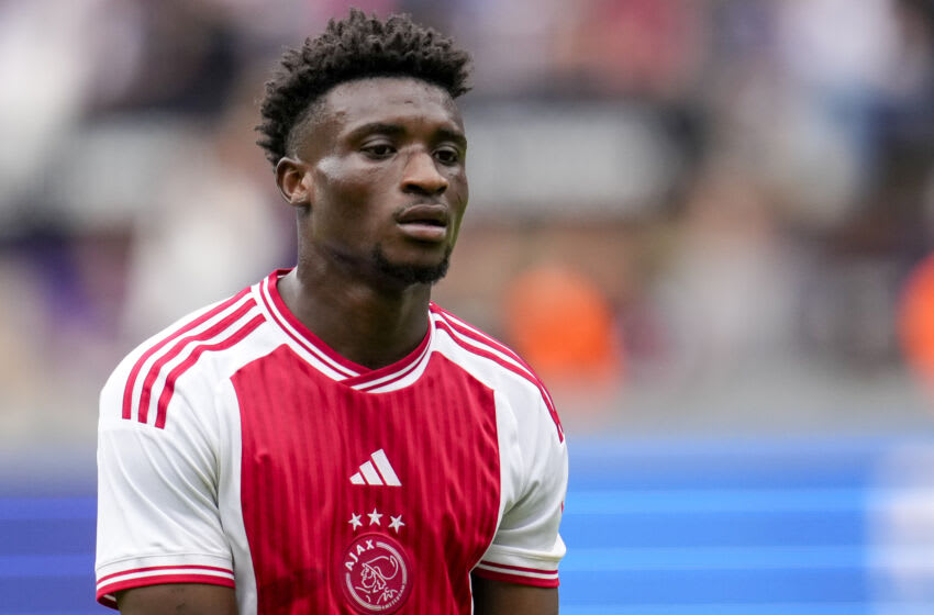 BRUSSEL, BELGIUM - JULY 22: Mohammed Kudus of Ajax looks on during the Pre-season friendly match between RSC Anderlecht and Ajax at Lotto Park on July 22, 2023 in Brussel, Belgium. (Photo by Patrick Goosen/BSR Agency/Getty Images)