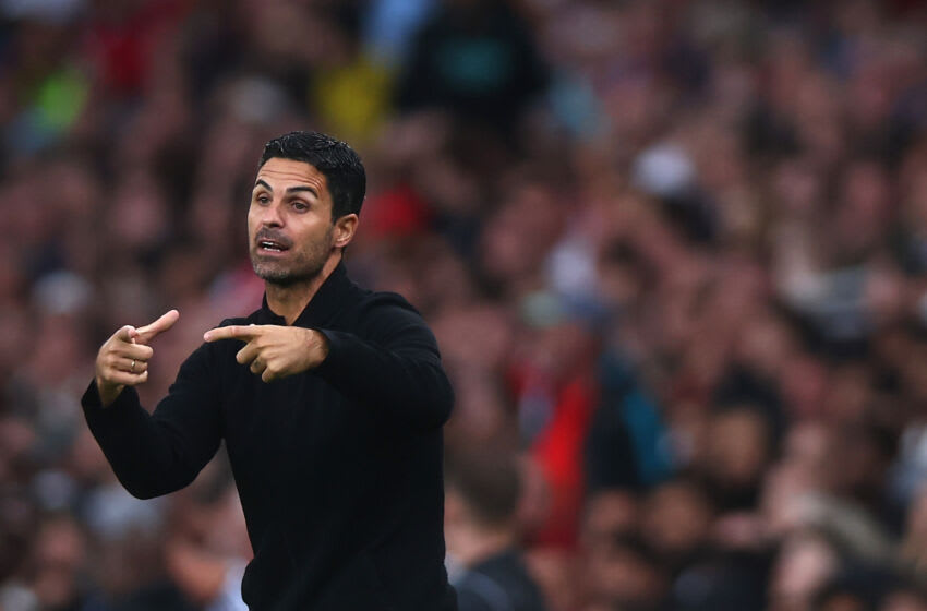 LONDON, ENGLAND - AUGUST 26: Arsenal Manager Mikel Arteta gestures during the Premier League match between Arsenal FC and Fulham FC at Emirates Stadium on August 26, 2023 in London, England. (Photo by Chloe Knott - Danehouse/Getty Images)