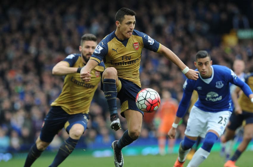LIVERPOOL, ENGLAND - MARCH 19: Alexis Sanchez of Arsenal during the Barclays Premier League match between Everton and Arsenal at Goodison Park on March 19, 2016 in Liverpool, United Kingdom. (Photo by David Price/Arsenal FC via Getty Images)